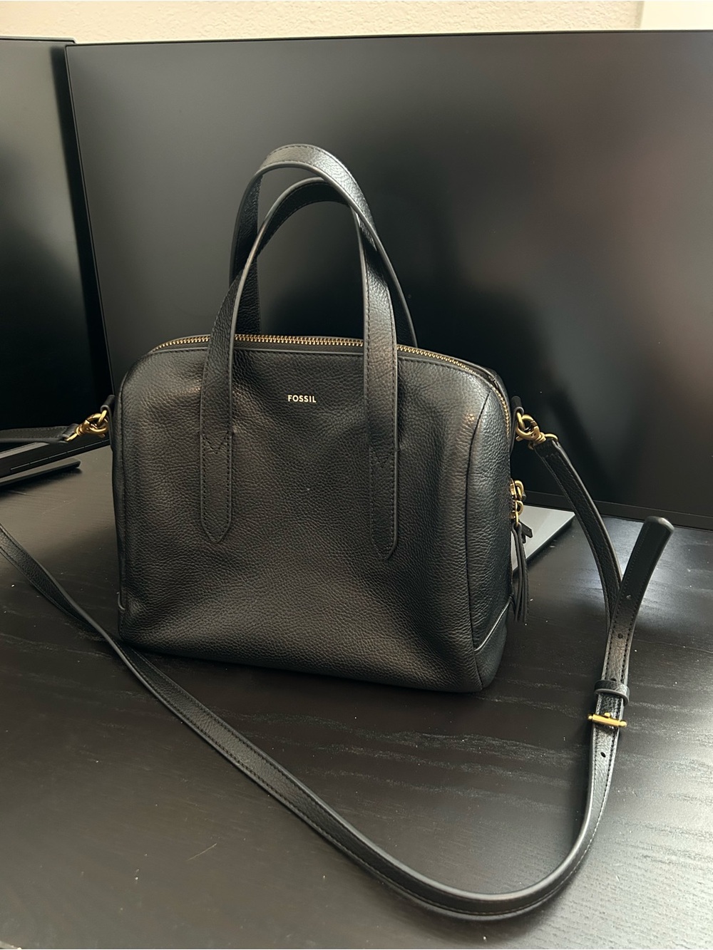 Fossil Black Pebbled Leather Dome Crossbody Satchel